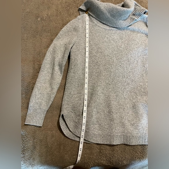 Tahari Gray Cowl Turtleneck Sweater Soft Knit Relaxed‎ Fit - Picture 4 of 6